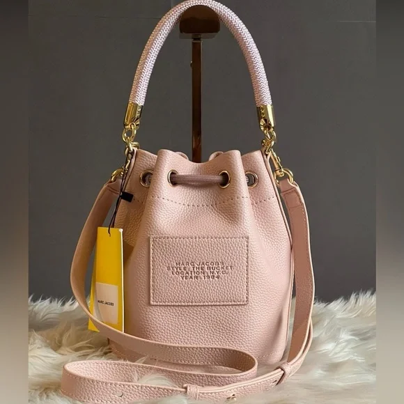 💰SOLD - H652L01PF22 - Marc Jacobs The Leather Bucket Bag - Picture 7 of 15